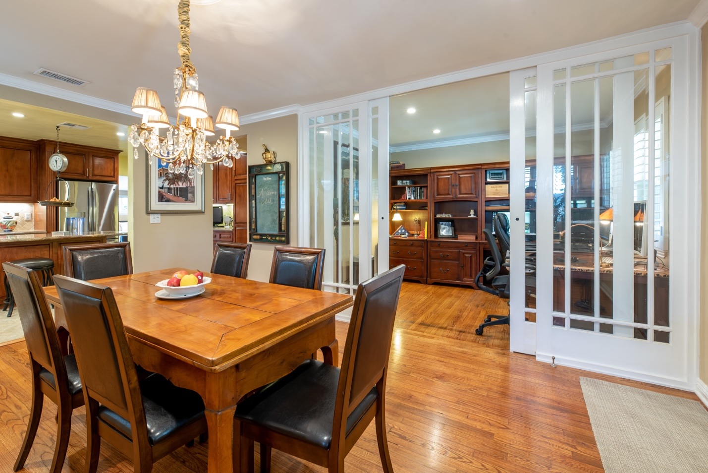 diningroom,workspace,division